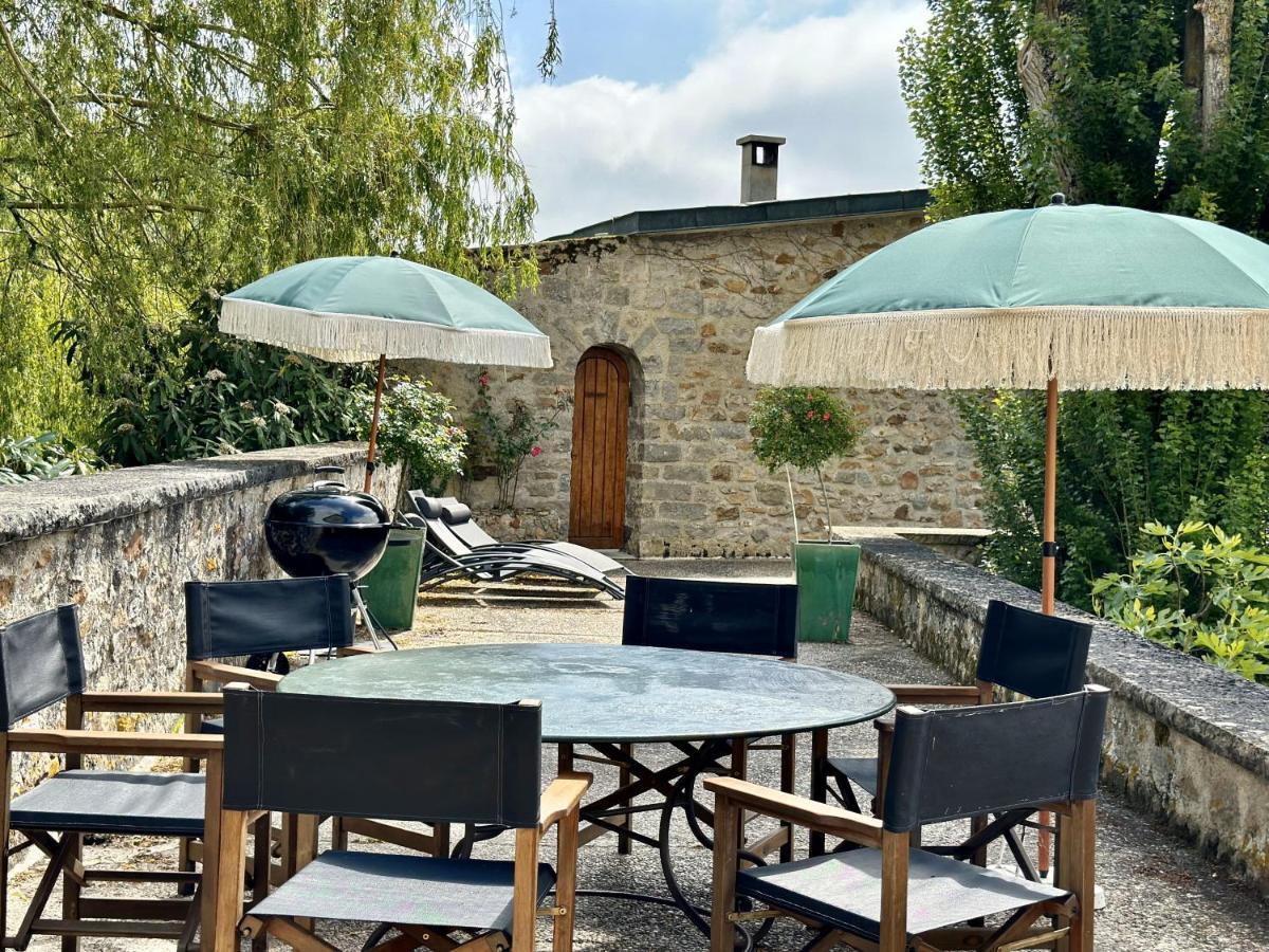 Villa Le Prieuré au bord de l'eau à Marnay-sur-Seine Extérieur photo