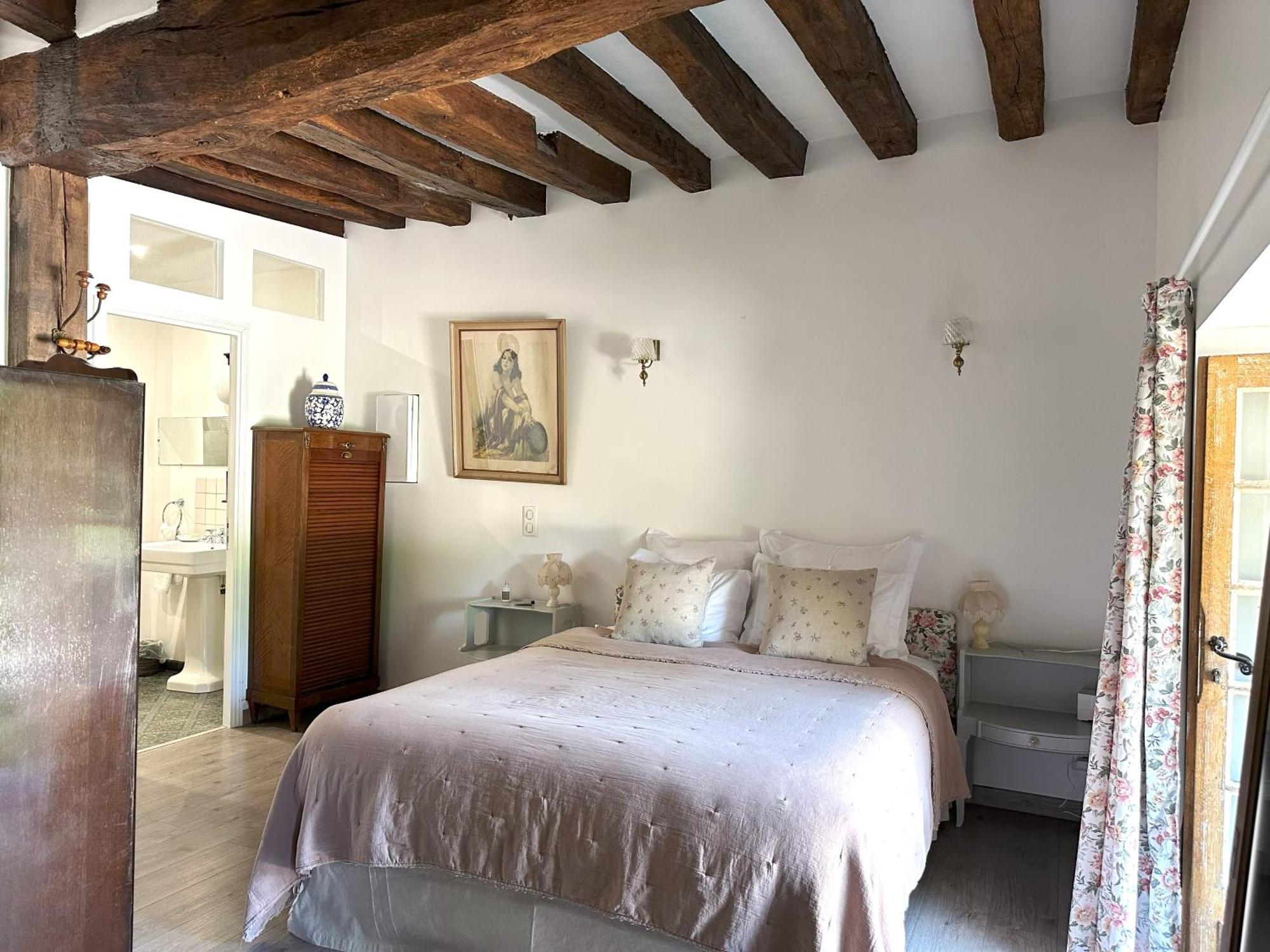 Villa Le Prieuré au bord de l'eau à Marnay-sur-Seine Chambre photo